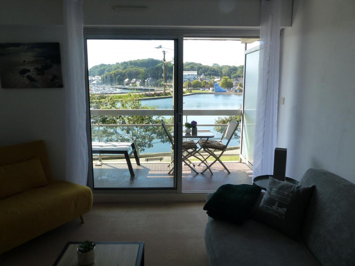 studio exposé plein sud vu sur le port de plaisance Perros-Guirec Extérieur photo