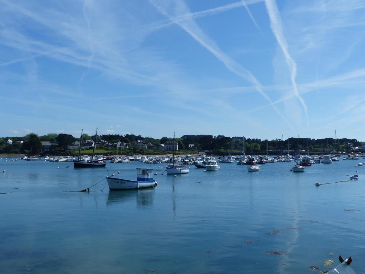 studio exposé plein sud vu sur le port de plaisance Perros-Guirec Extérieur photo